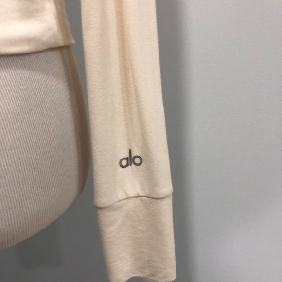 ⭐️HOST PICK⭐️Alo Yoga Lace Up Top - Picture 6 of 7